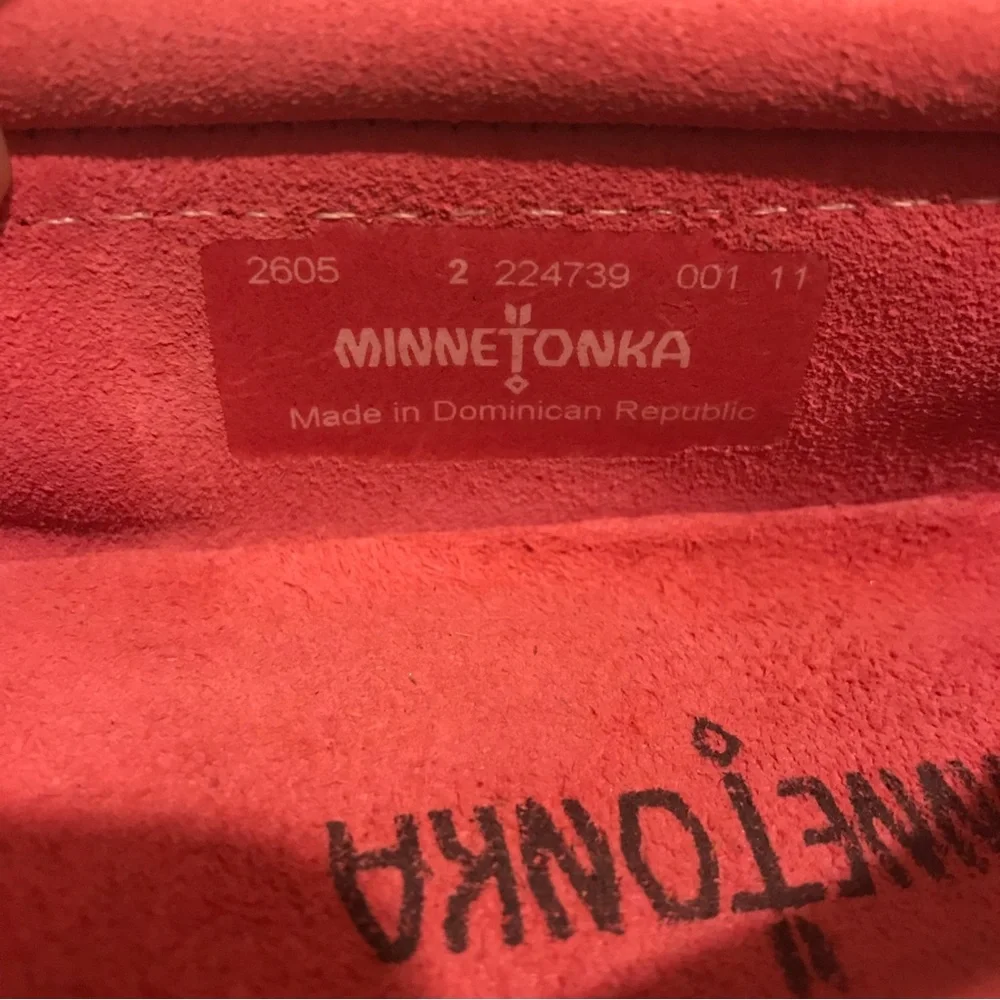 Minnetonka Girls Pink Thunderbird Beaded Moccasin Flats Size 2 Southwestern Boho